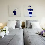 West Coast Luxury *