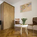 Apartment West Coast Luxury